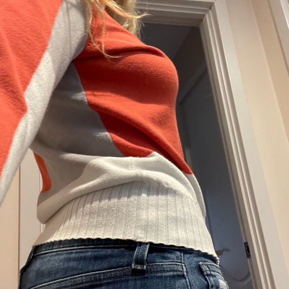 Sweater - Picture 5 of 5